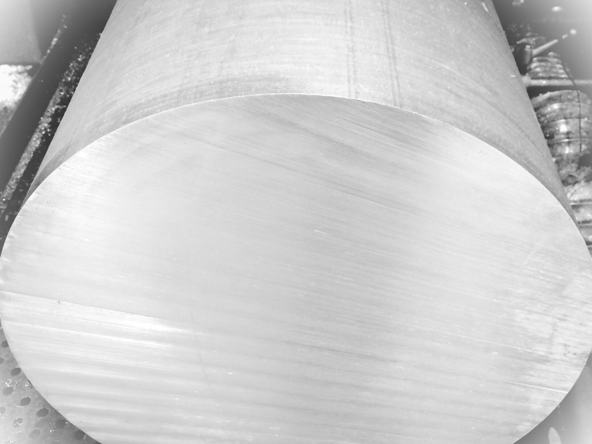 aluminium et cetera är en kompetent aluminiumleverantör